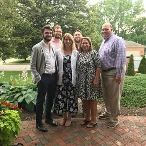 Meet your Posher, Dominique